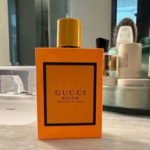 Gucci Bloom in Bright Orange Bottle